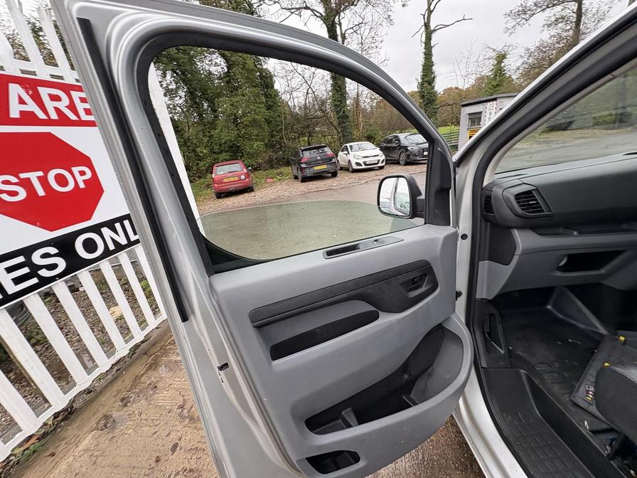 2018 Citroen Dispatch – Model: Dispatch 1000 Enterprise Blue HDi S/S – LB18LYS