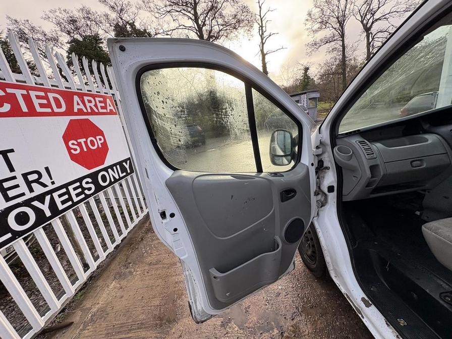 2014 Renault Trafic – Model: Trafic SL27 DCI – LC14XHJ