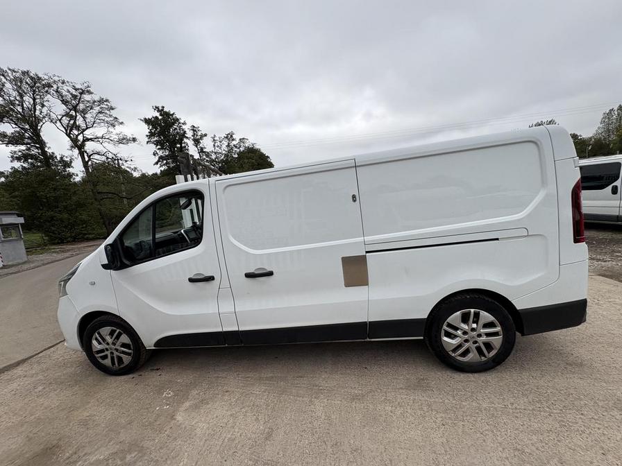 2020 Renault Trafic – Model: Trafic LL30 Sport Energy dCi – LV70EXA