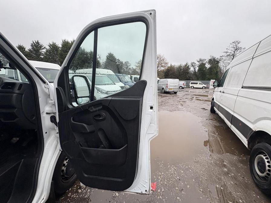 2020 Vauxhall Movano – Model: Movano L3H3 F3500 CDTi – DN70GYV