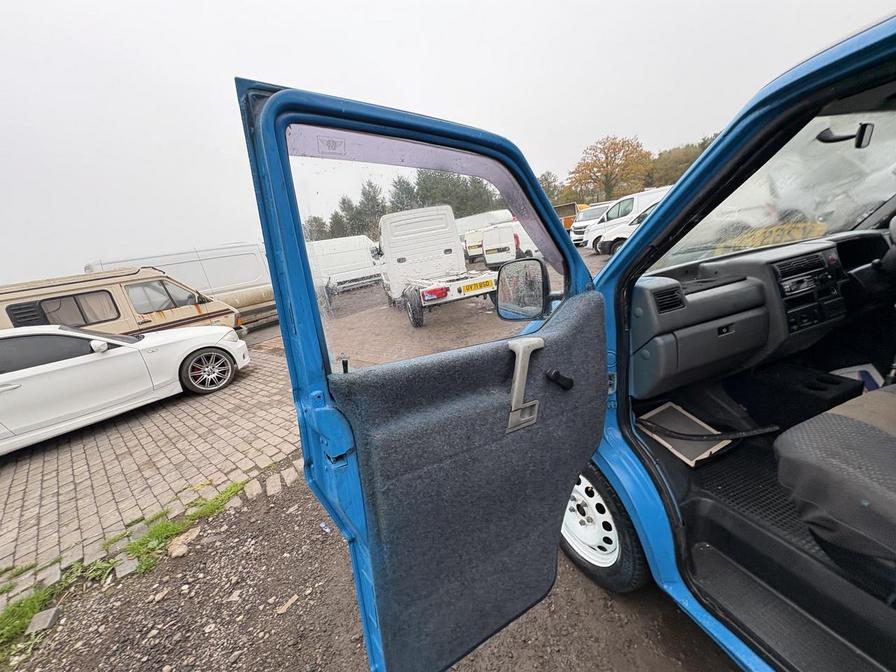 1999 Volkswagen Transporter – Model: 800 Special TD SWB – V269GBM