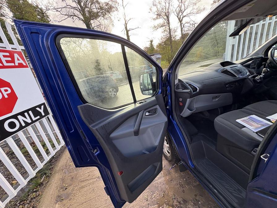 2014 Ford Transit Custom – Model: Transit Custom 290 Ltd E-Tech – EJ64FNM