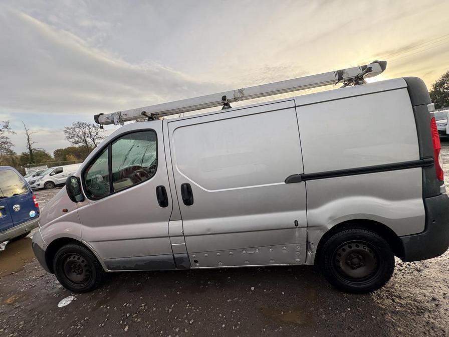 2011 Vauxhall Vivaro – Model: Vivaro 2700 CDTi 113 SWB – FP11YRK