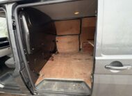 2017 Volkswagen Transporter – Model: Transporter T30 Highline TDI BlueMotion Technology Semi-Auto – RV17YYA