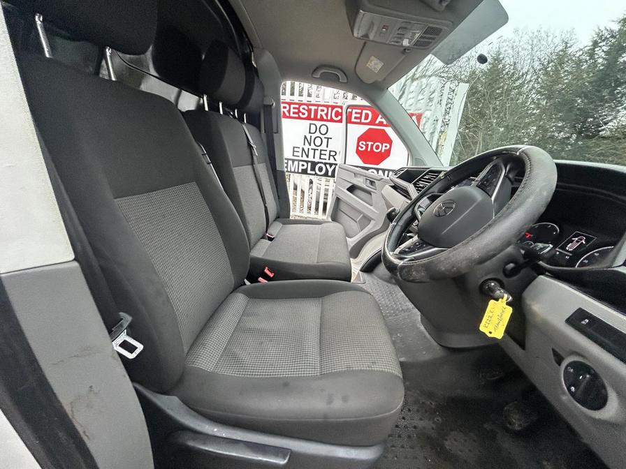 2022 Volkswagen Transporter – Model: Transporter T28 StartLine TDI – KS22EWH