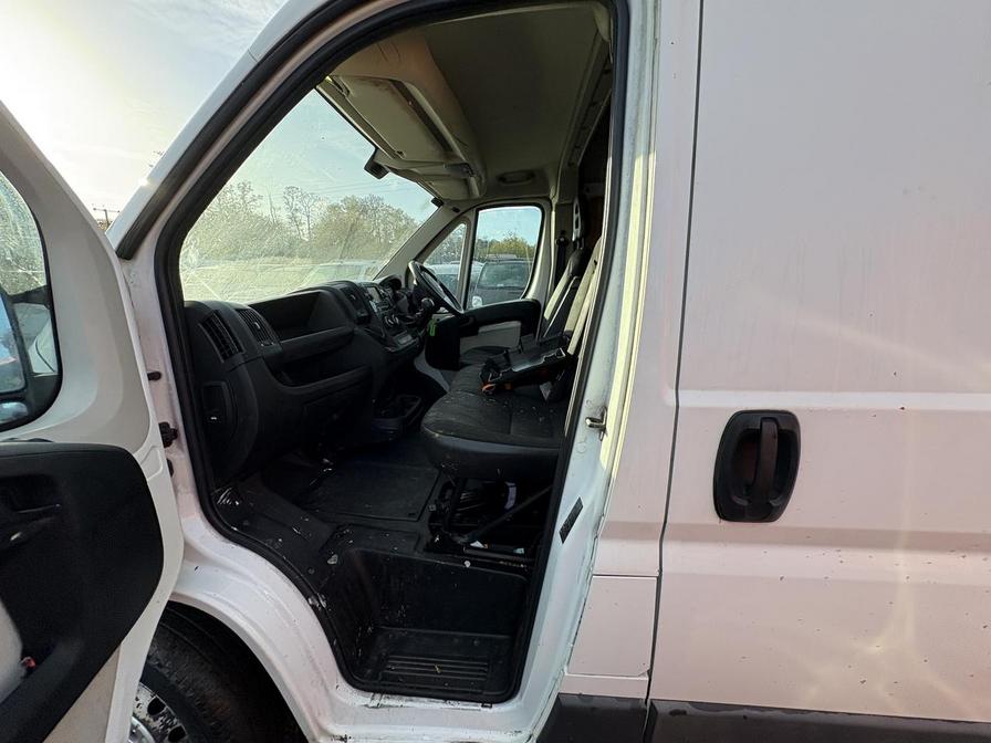 2017 Citroen Relay – Model: Relay 35 L3H2 Enterprise Blue HDi – MX67VGU