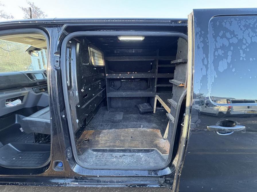 2017 Toyota Proace – Model: Proace Comfort TSS – B13KDR/LP17XFW