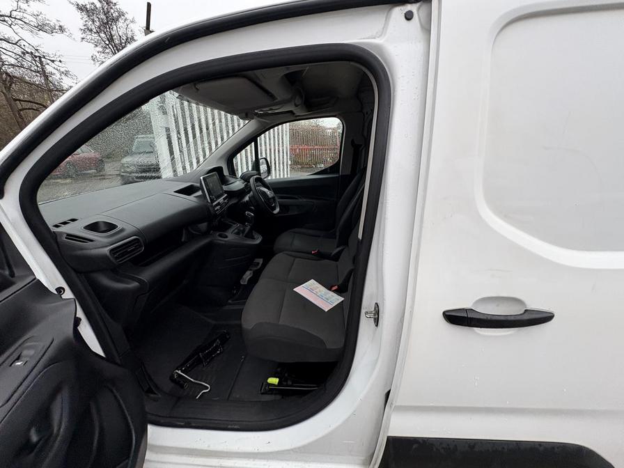 2020 Peugeot Partner – Model: Partner Professional L1 Blue HDi – SG20KFL