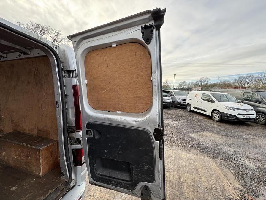 2017 Vauxhall Vivaro – Model: Vivaro  2900 Sportive CDTi – DY66WSW