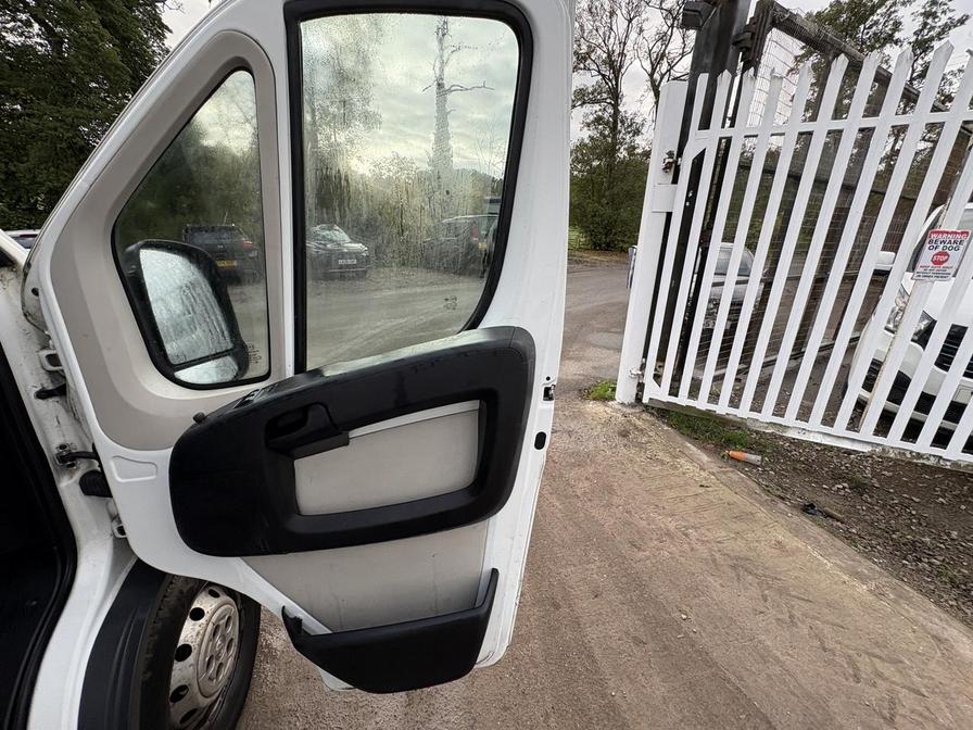 2017 Peugeot Boxer – Model: Boxer 435 Professional L4H2 Blue HDi – OY67EEX