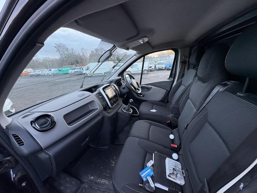 2018 Renault Trafic – Model: Trafic SL27 Sport Nav dCi – EJ68XXY