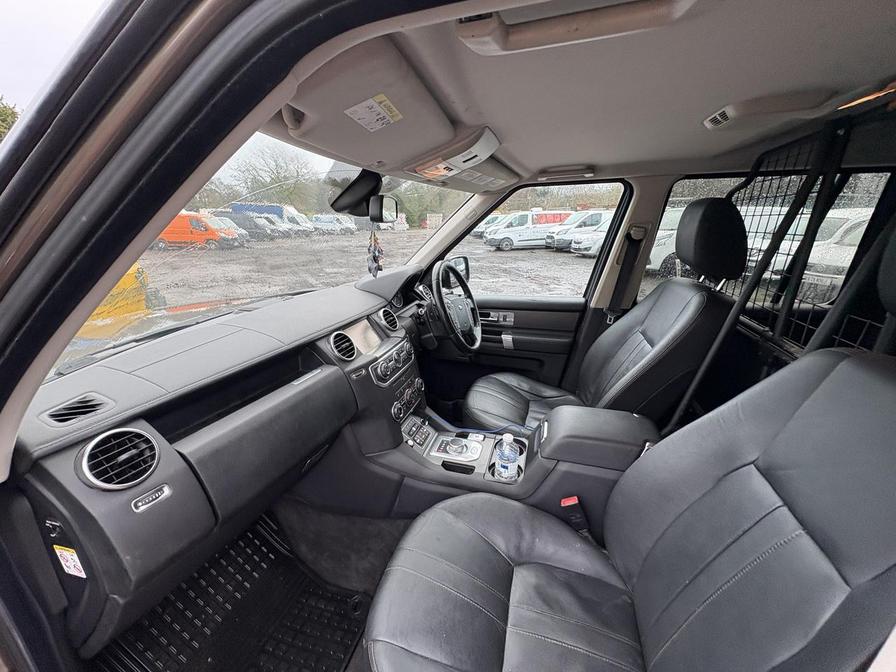 2011 Land Rover Discovery – Model: Discovery SDV6 Auto 255 – WR61LVV/V2MOF