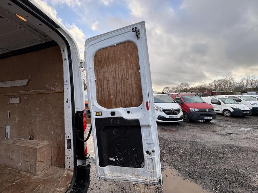 2020 Ford Transit – Model: Transit 290 Leader EcoBlue – ML70XUT