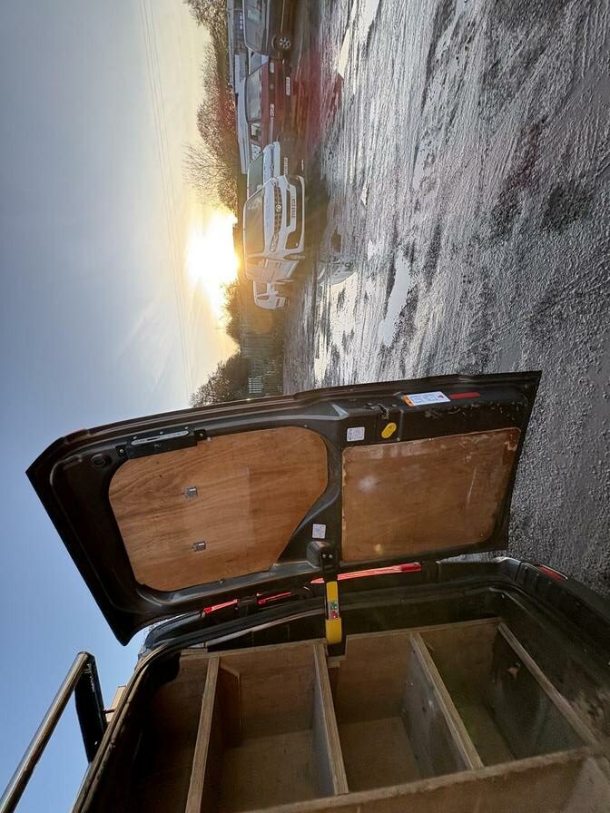 2021 Ford Transit Custom – Model: Transit Custom 300 Limited EcoBlue – KX21SFW