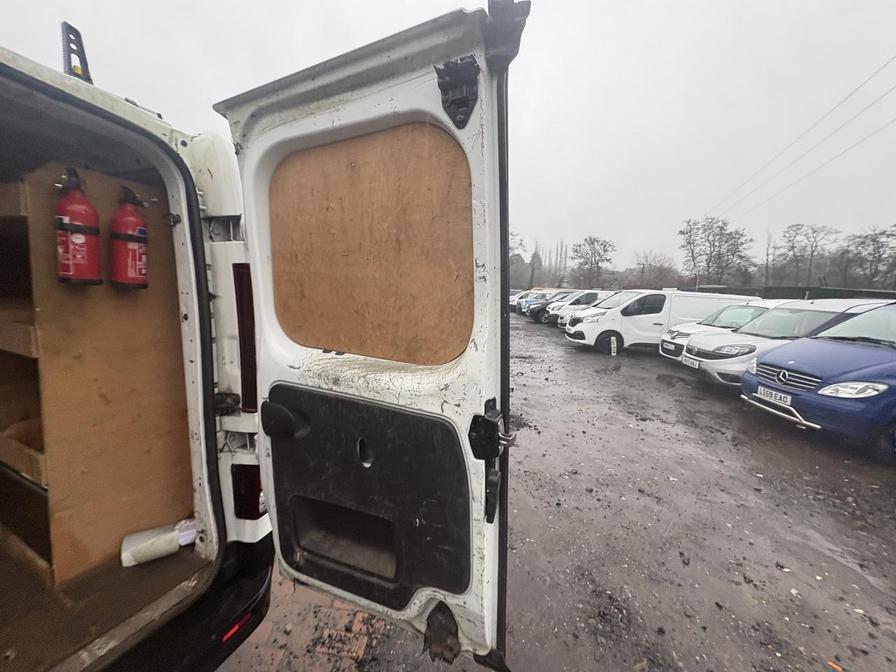 2017 Renault Trafic – Model: Trafic LL29 Sport Nav Energy dCi – AE67VVP