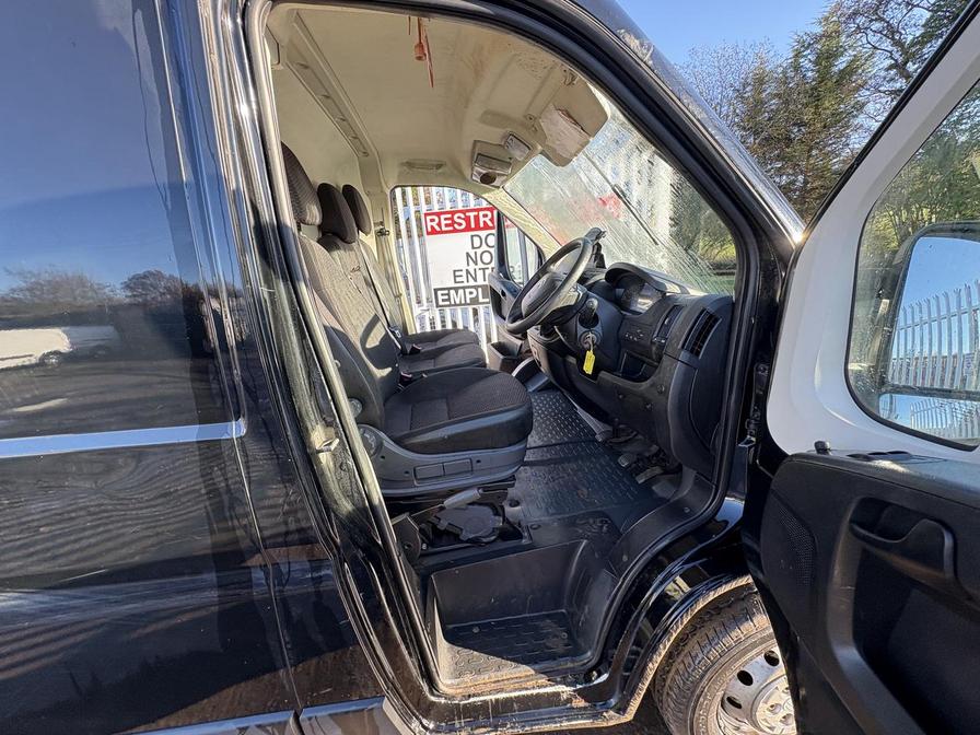 2021 Citroen Relay – Model: Relay 35 L2H2 Enterprise Blue HDi S/S – LA21KXC