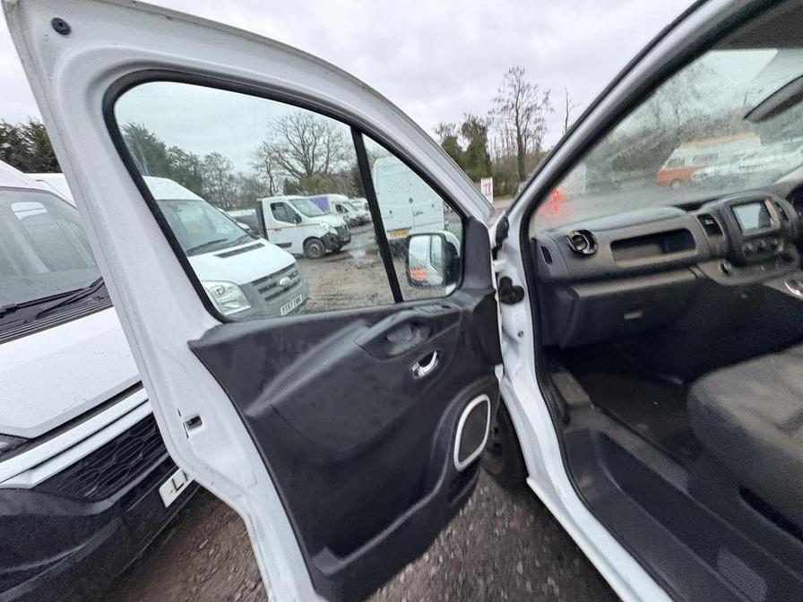 2018 Vauxhall Vivaro – Model: Vivaro  2900 Sportive CDTi – MV18BZM