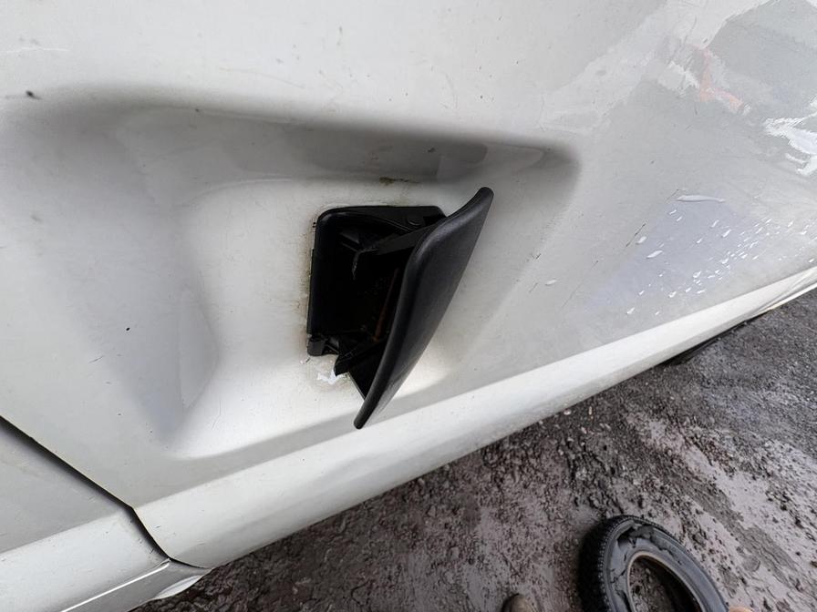 2011 Ford Transit – Model: Transit 115 T350 LWB RWD – YP61DFY