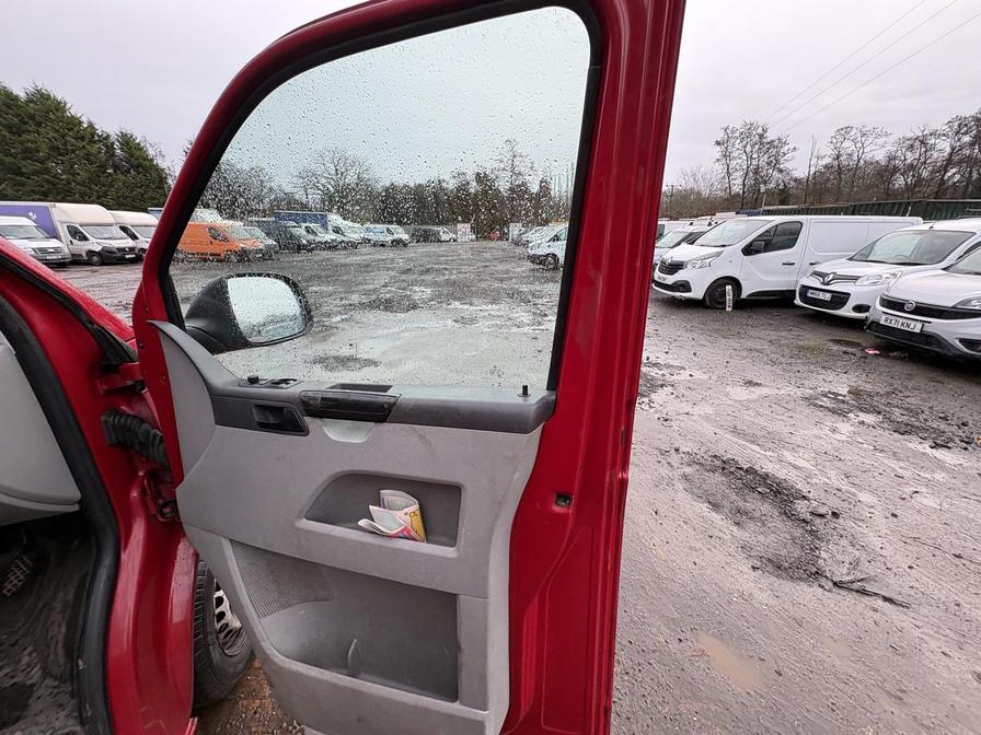 2015 Volkswagen Transporter – Model: Transporter T28 StartLine TDI – GY15GWU