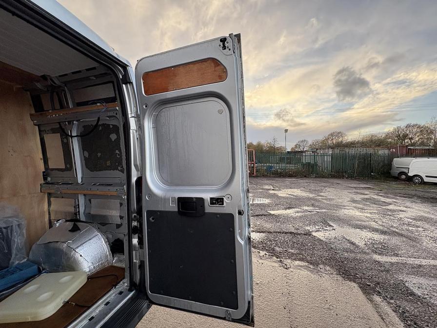 2015 Citroen Relay – Model: Relay 35 L3H2 Enterprise HDi – YK65VMD