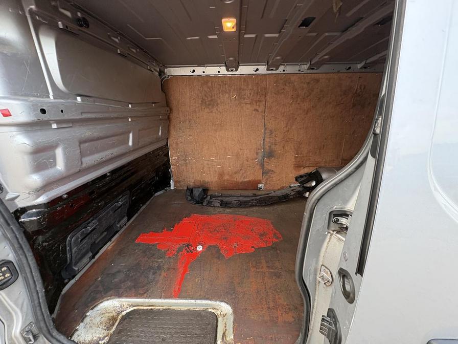 2017 Vauxhall Vivaro – Model: Vivaro  2900 Sportive CDTi – DY66WSW