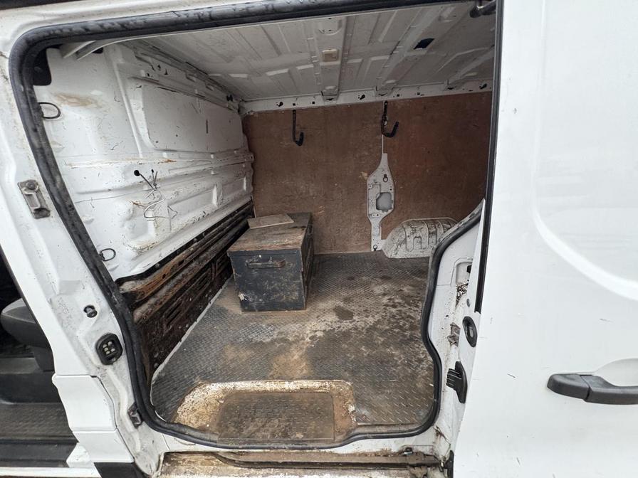 2016 Vauxhall Vivaro – Model: Vivaro  2700 CDTI – DT65UMD