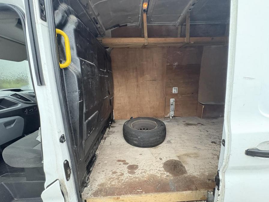 2015 Ford Transit – Model: Transit 350 – LD15KPL