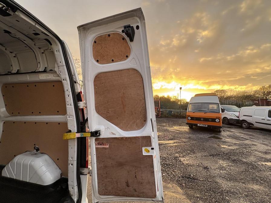 2014 Ford Transit Custom – Model: Transit Custom 290 Ltd E-Tech – RV64ZHM