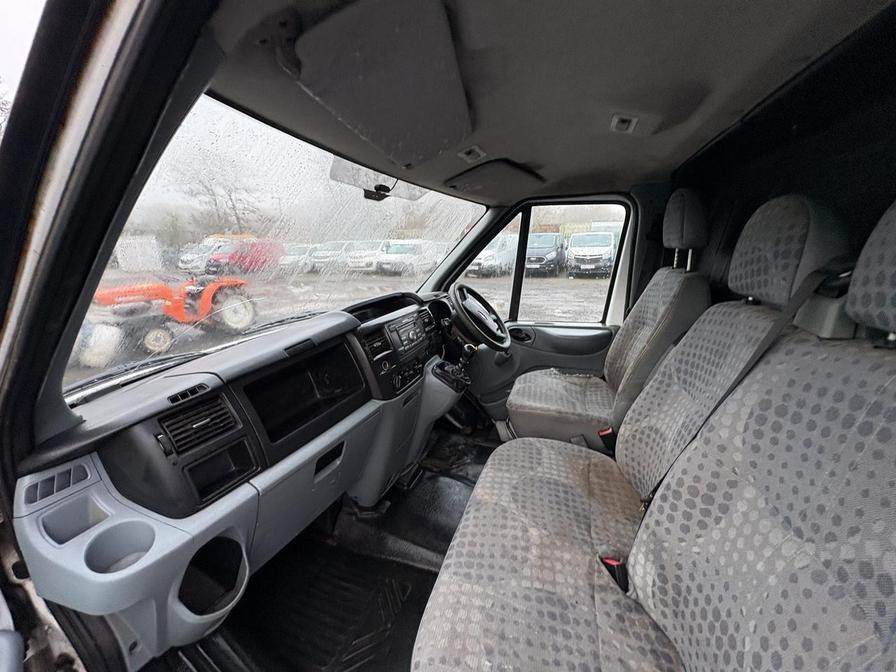 2011 Ford Transit – Model: Transit 115 T350 LWB RWD – YP61DFY