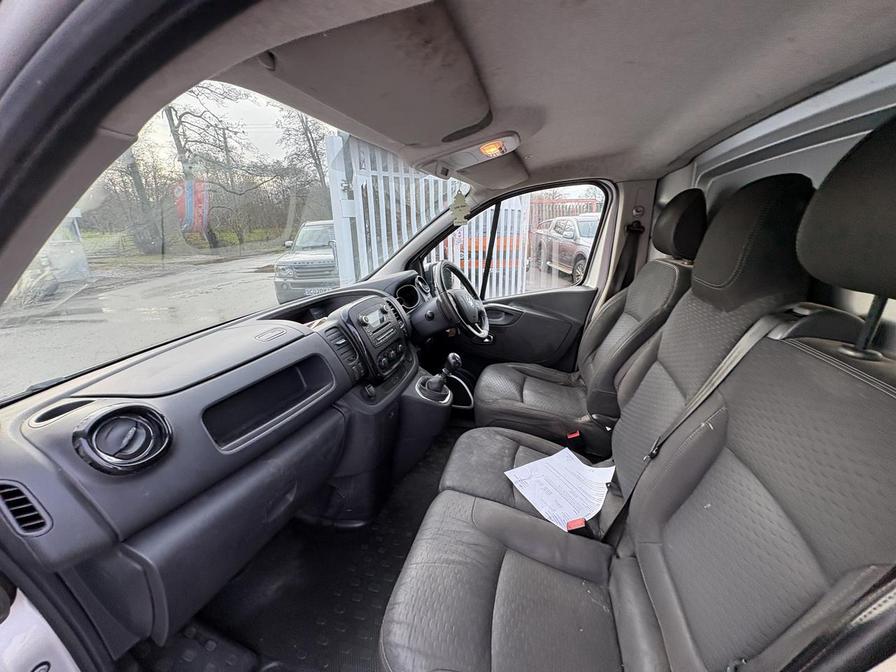 2017 Vauxhall Vivaro – Model: Vivaro  2900 Sportive CDTi – DY66WSW