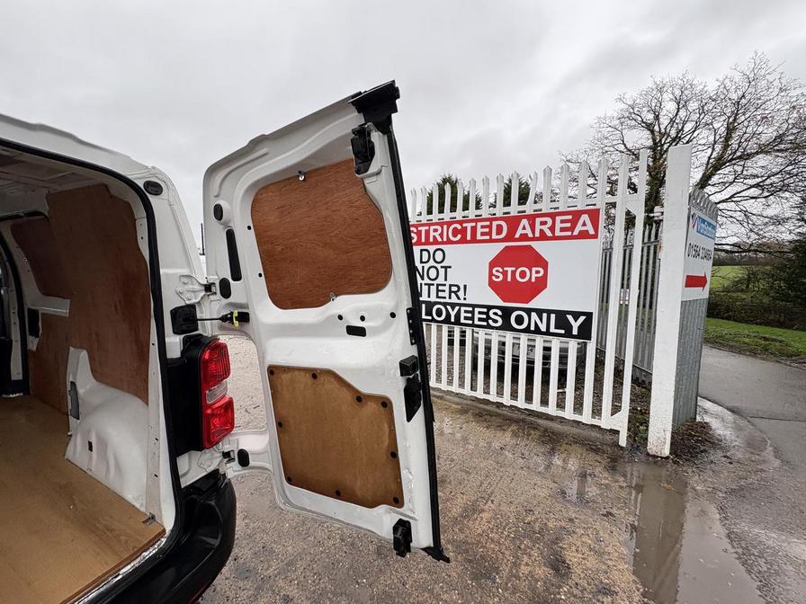 2018 Peugeot Expert – Model: Expert S Standard Blue HDi – NX18WGK