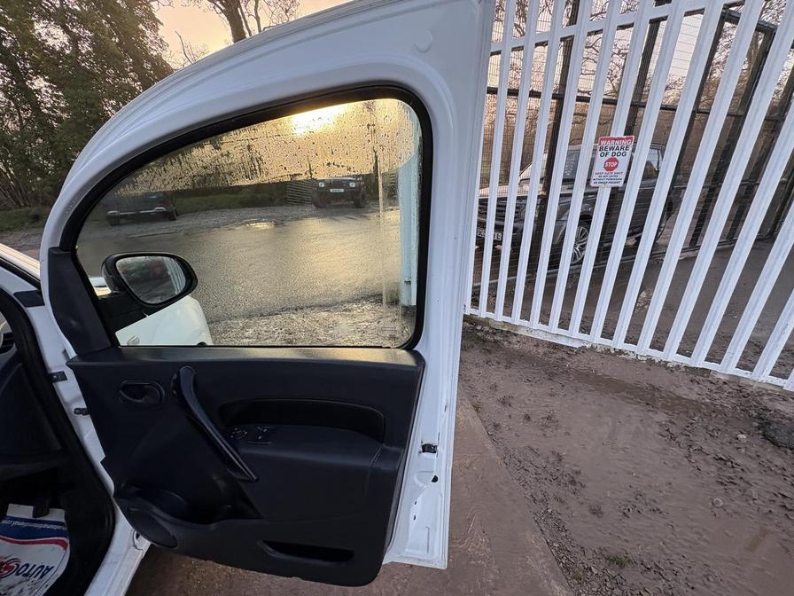 2020 Renault Kangoo – Model: Kangoo ML19 Business+ Energy dCi – YY20TFU