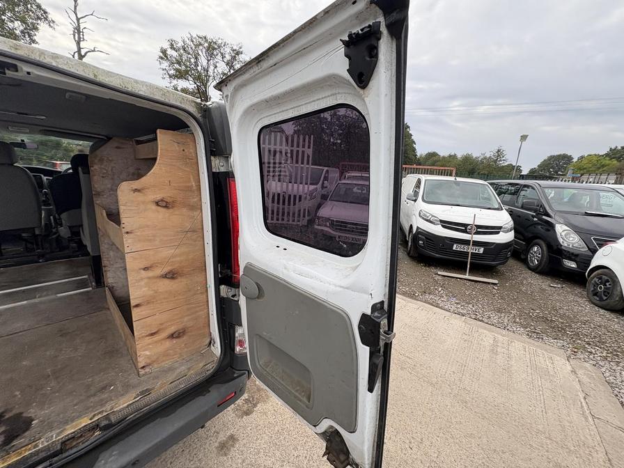 2011 Vauxhall Vivaro – Model: Vivaro  2900 CDTI SWB – YJ11FZT