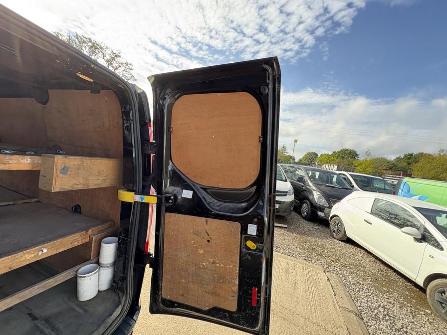 2016 Ford Transit Custom – Model: Transit Custom 270 Limited – YT66URG