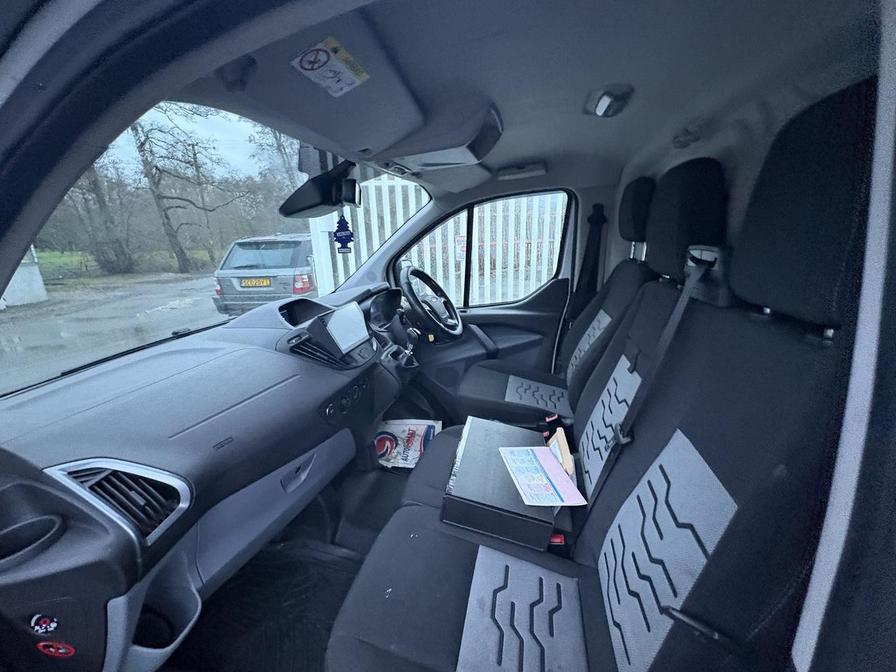 2015 Ford Transit Custom – Model: Transit Custom 290 Ltd E-Tech – GX15PZJ