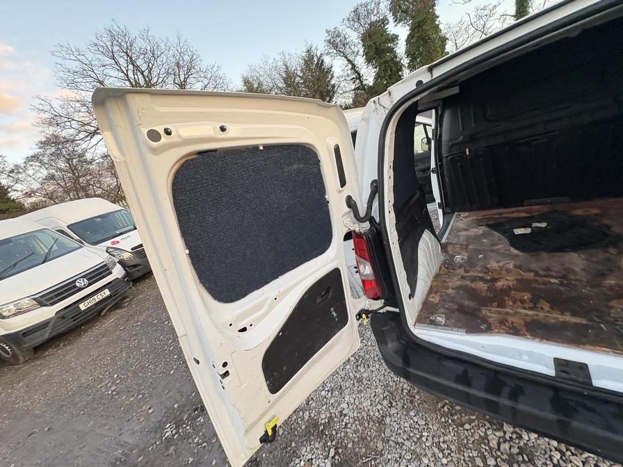 2020 Citroen Berlingo – Model: Berlingo 650 Enterprise Blue HDi S/S – V4JBK/LC70AHN