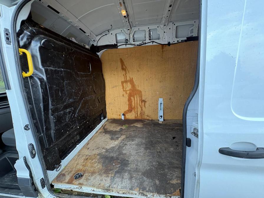 2022 Ford Transit – Model: Transit 350 Leader EcoBlue – YS71ANR