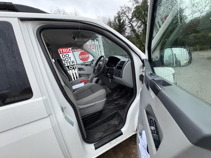 2015 Volkswagen Transporter – Model: Transporter T32 Startline TDI 4Motion – BV65VEB