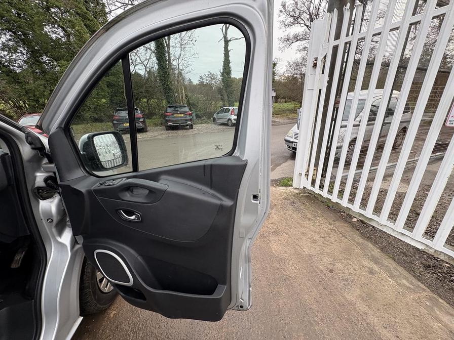 2014 Vauxhall Vivaro – Model: Vivaro  2700 Sportive CDTI – FP64WPW