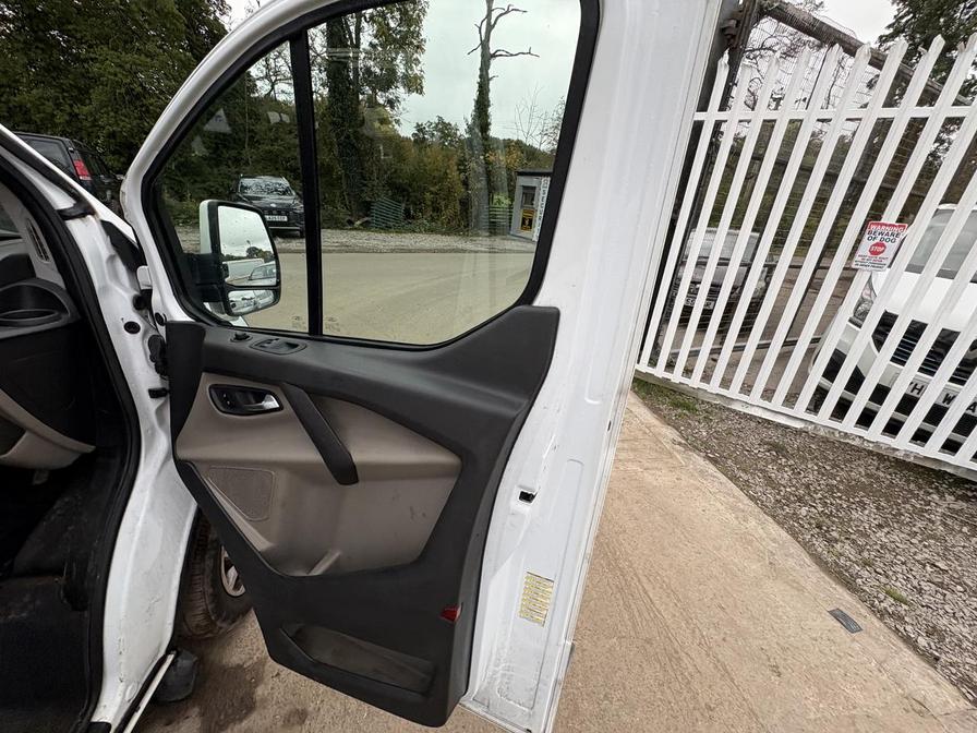 2015 Ford Transit Custom &#8211; Model: Transit Custom 270 Trend E-Tech &#8211; EX65HEV