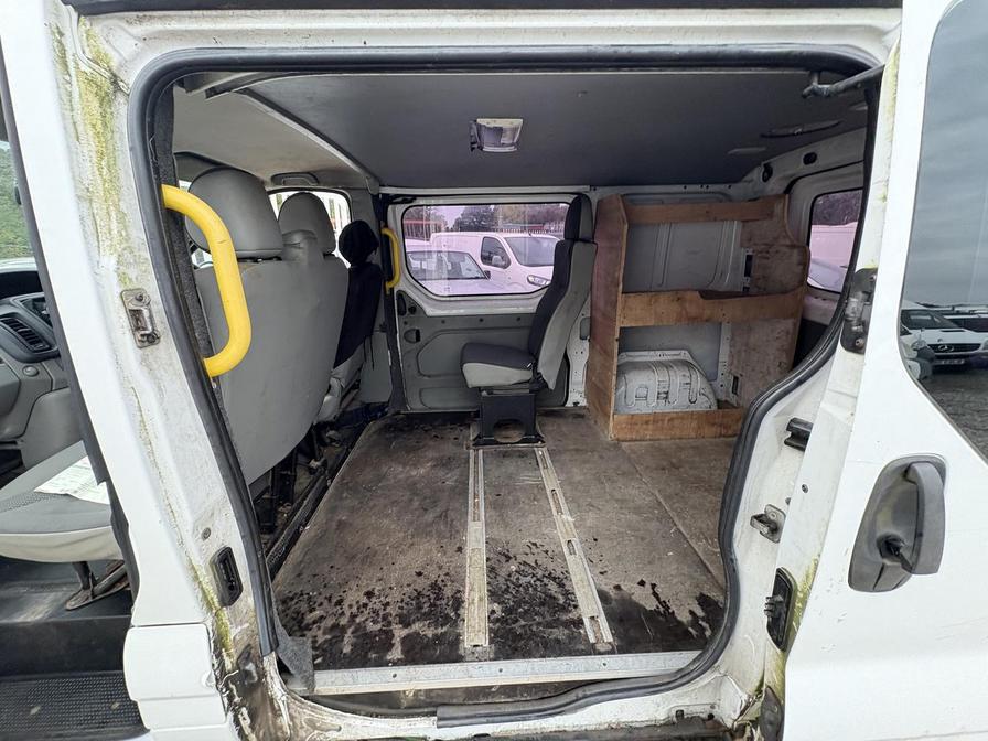 2011 Vauxhall Vivaro – Model: Vivaro  2900 CDTI SWB – YJ11FZT