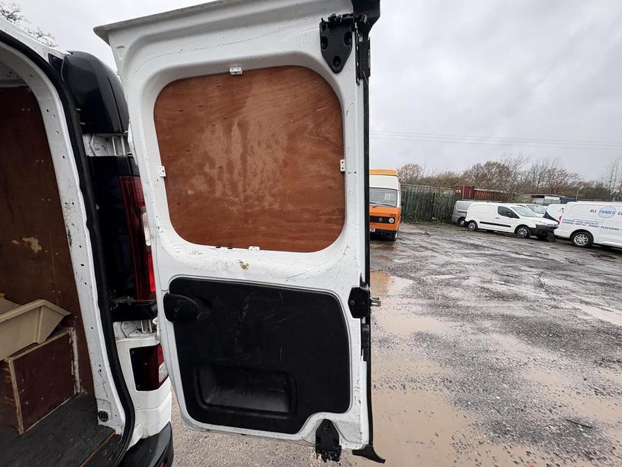 2018 Vauxhall Vivaro – Model: Vivaro  2900 Sportive CDTi – DY68XLU