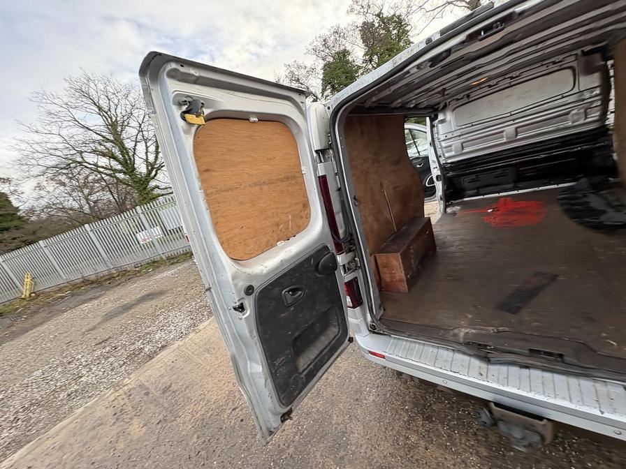 2017 Vauxhall Vivaro – Model: Vivaro  2900 Sportive CDTi – DY66WSW