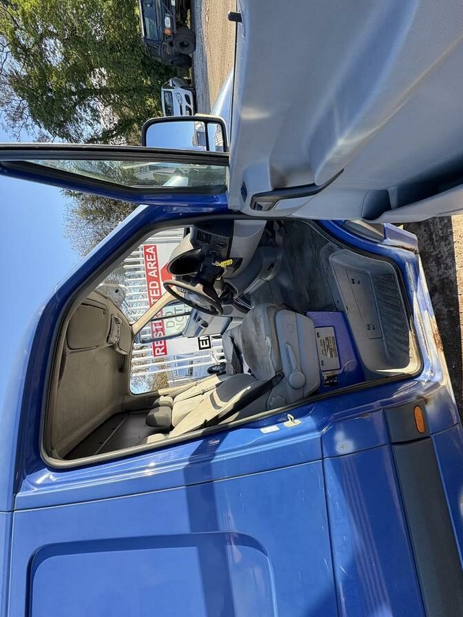 2009 Volkswagen Crafter – Model: Crafter 35 Blue TDI 108 M – DX59HXG