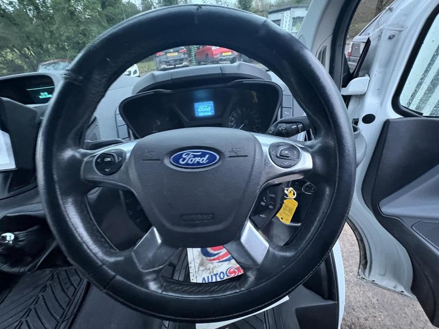 2015 Ford Transit Custom – Model: Transit Custom 290 Ltd E-Tech – GX15PZJ