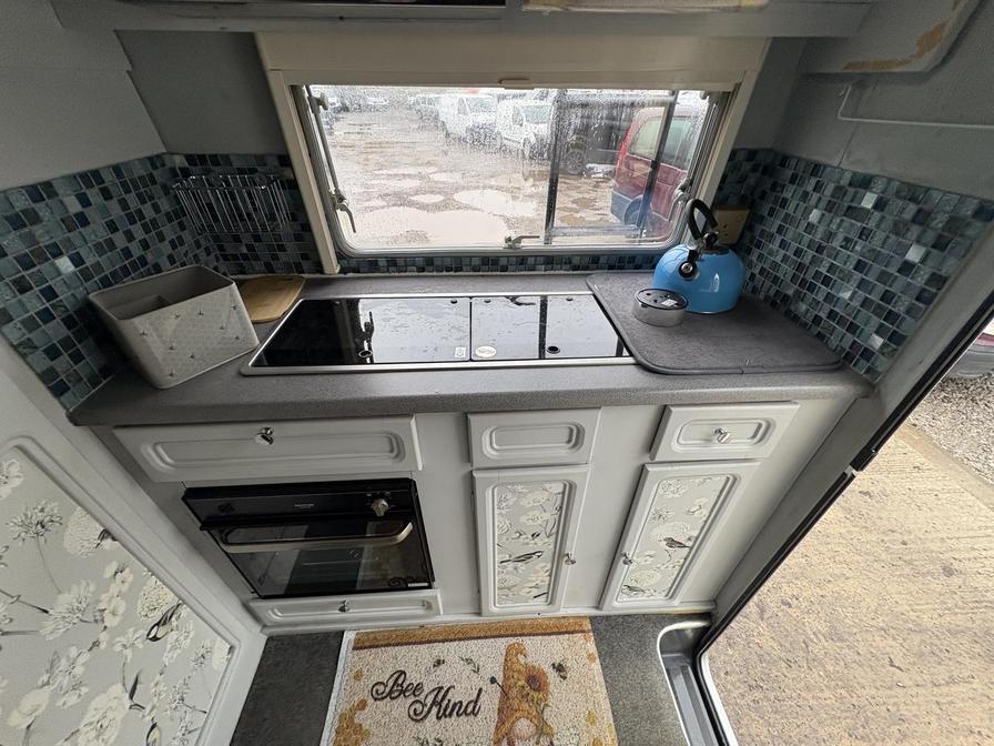 1996 Peugeot Boxer – Model: Boxer 320 MWB – N172GRV