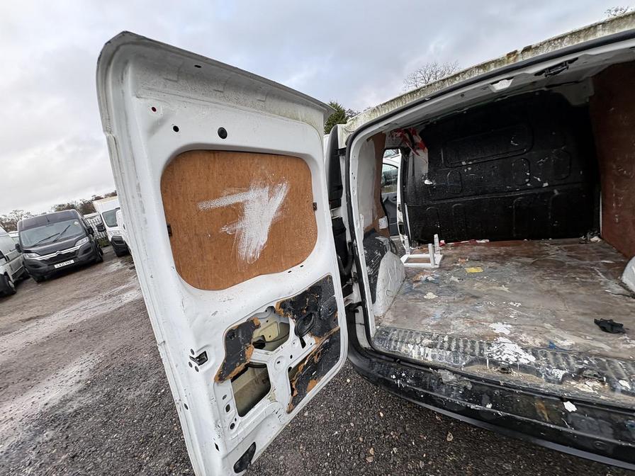 2015 Renault Kangoo – Model: Kangoo ML19 Energy dCi – MK65ZWJ