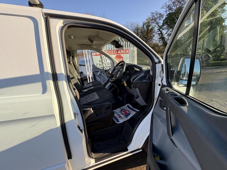 2017 Ford Transit Custom – Model: Transit Custom 310 Limited – RA66TYP