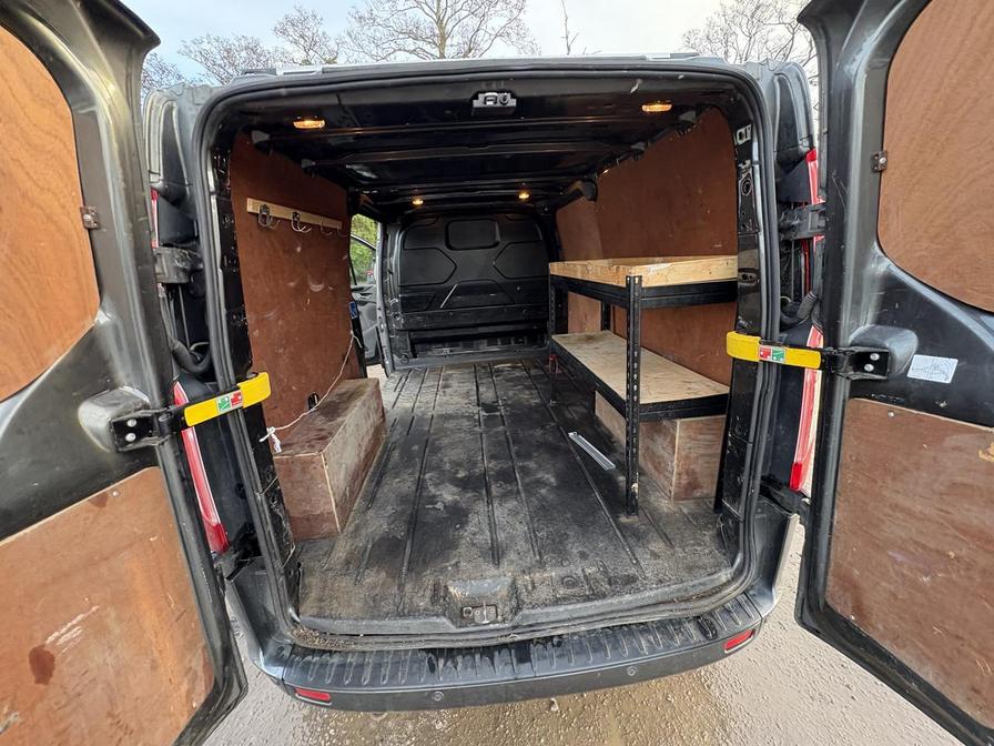 2018 Ford Transit Custom – Model: Transit Custom 300 Limited – P13HFE /YV68AJO