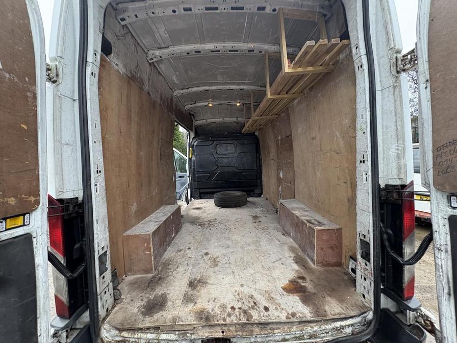 2015 Ford Transit – Model: Transit 350 – LD15KPL